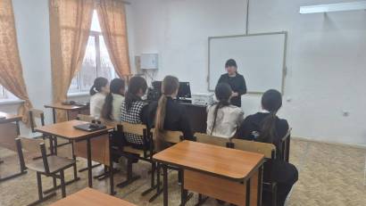 КГУ "Озерная общеобразовательная школа "  9-11  класса педагогом- психологом Аманжоловой А.О. была проведена беседа