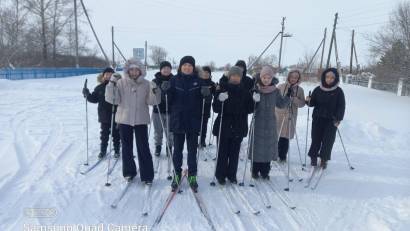 Қыс мезгілінде дене шынықтыру сабақтарын тиімді әрі қызықты өткізу мақсатында шаңғы сабағы өткізілуде.   Сабаққа оқушылар белсене қатысып, қысқы спорт түріне деген қызығушылықтарын арттырды. 
